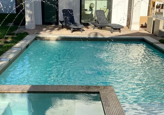 Pool Builders in Pacific Palisades