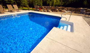 How to Plan a Backyard Pool Installationn