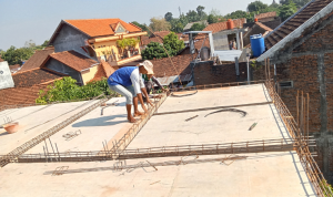 What Does a Pool Contractor Actually Doo