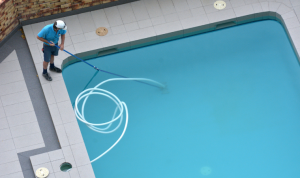 What Are the Benefits of Custom Swimming Pools